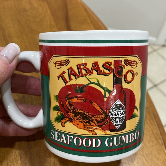 NWOT.  Set of 2, 16oz., Tabasco brand, ceramic mugs. - Picture 5 of 11